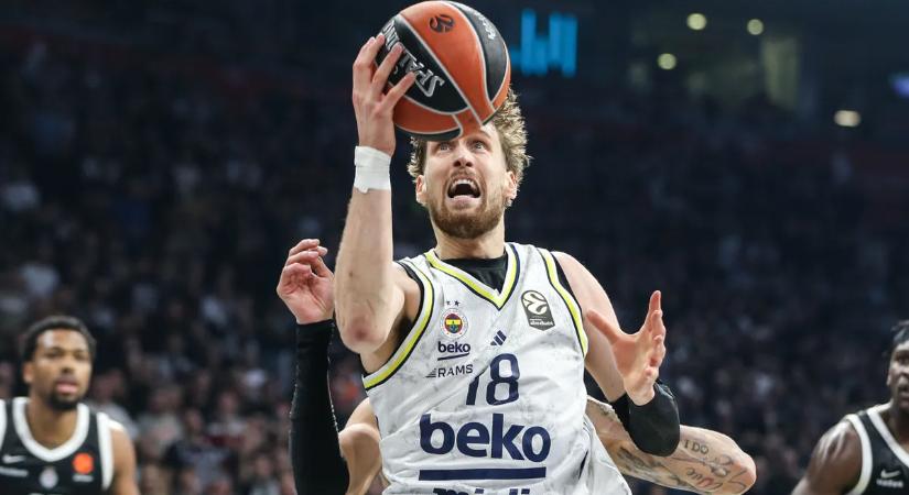 Nyert a címvédő Fenerbahce a férfi kosárlabda Euroligában