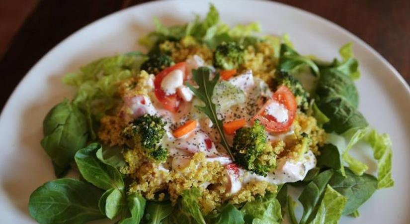 A spenót és a kelkáposzta titkos fegyverként védi a gyomrunkat