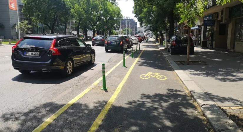 Munkaideje ötödében a kocsijára keres egy tipikus magyar autós