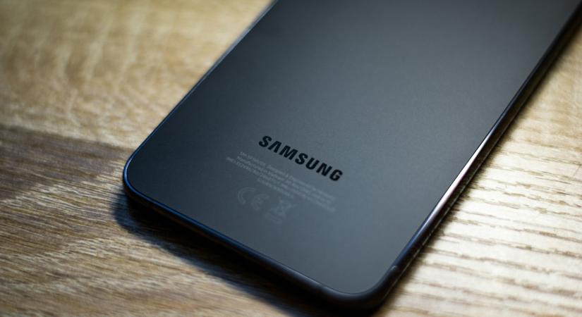 Több telefonját is kinyírja a Samsung