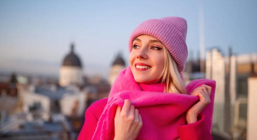 Télisapka-trendek 2025: minden stílusos nő beszerzett már egyet ezek közül