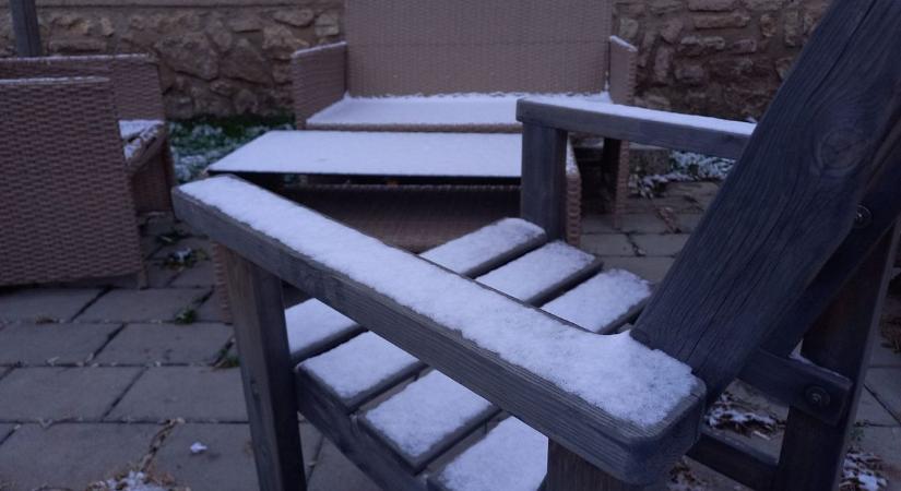 Megjött a hó - Viharos szelet kapunk, hófúvásra felkészülni