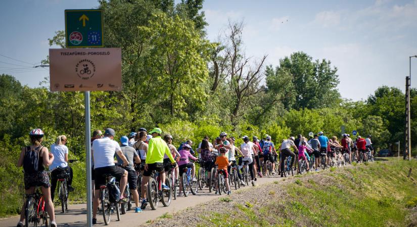 Brüsszeli pénzt használ a kormány