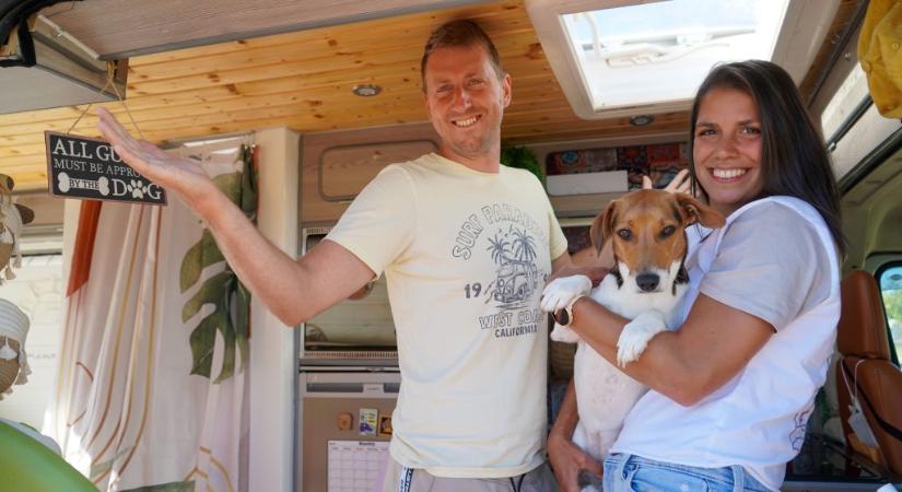 Lakókocsival digitális nomádként: munka közben látni az óceánt