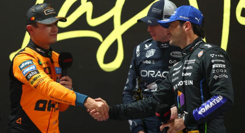 Hamilton az utolsó, Sainz a harmadik, Norris pedig az első helyről rajtol Las Vegasban