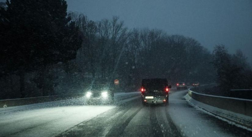 Itt az ideje feltenni a téli gumikat: jönnek a durva mínuszok, a hó és a havas eső