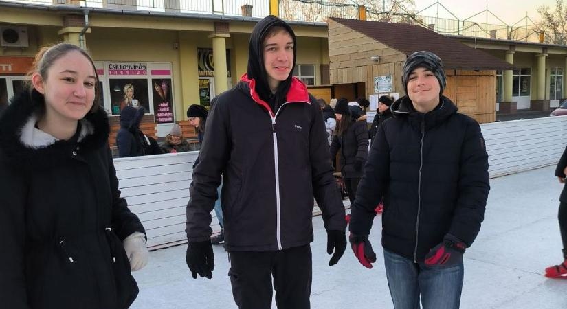 Ki mondta, hogy a téli sport luxus? Törökszentmiklóson lesz aki ingyen is használhatja a korcsolyapályát