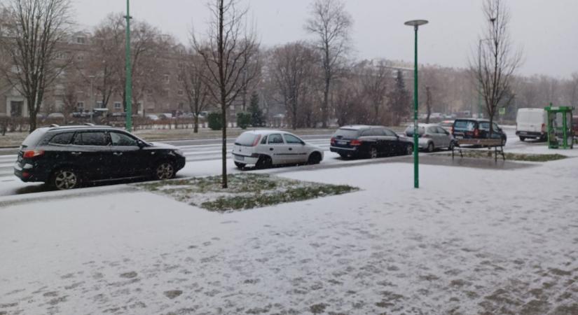 Az éjjel már esett a hó is, jön a folytatás, óvatosan az utakon! - videókkal