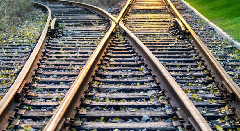 Most jött a katasztrófavédelem bejelentése: nagy baj történt, szünetel a vasúti forgalom