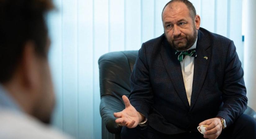 Sándor Fegyir reagált a Tisza Párt befolyásolására