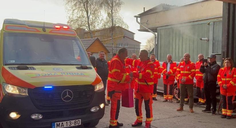 Nagy névtől köszönt el az Országos Mentőszolgálat
