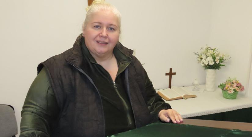 Bakay Beatrixot a televíziózástól hívta el az Úr egyháza szolgálatára