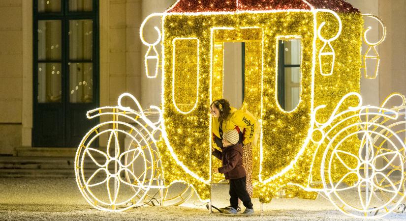 1,2 millió izzó, 40 km fényfüzér, 400 installáció: Story of Lights öt hazai városban