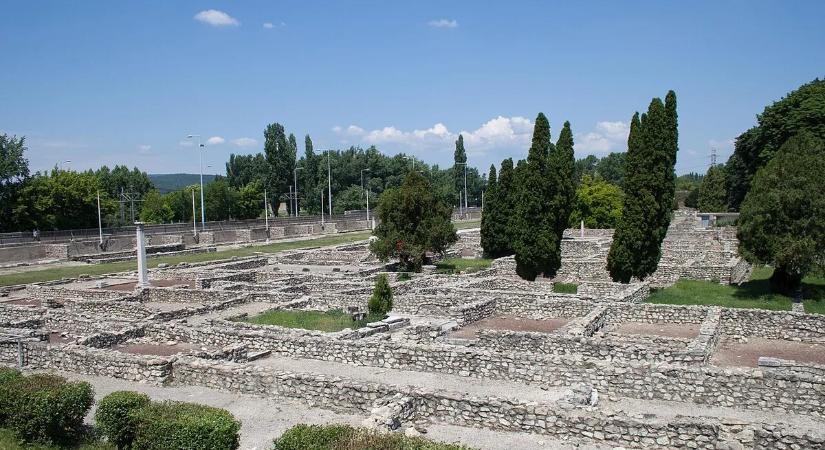 1700 éves szarkofágot nyitottak fel Budapesten, ez volt benne