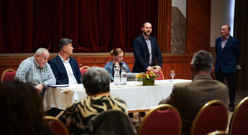 Nehéz helyzetben a gazdák: fontos bejelentések érkeztek a ruzsai fórumon