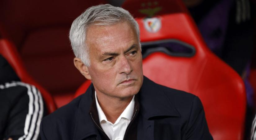 Mourinho: A szünetben négyet cseréltem, de kilencet kellett volna, mert nem szeretem az árulókat