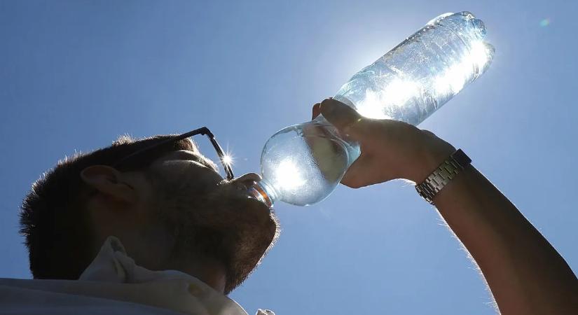 Vigyázzon ezzel az ásványvízzel, riadót fújt a Nébih