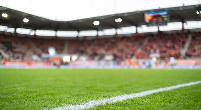 Döbbenetes jelenet – az észak-koreai játékosok ütésekkel köszöntötték japán ellenfeleiket