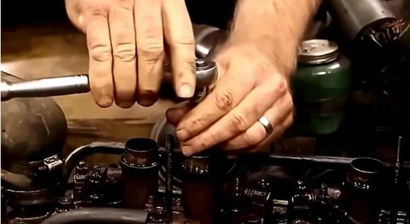 A sírból hozták vissza az ikonikus autót - ezt a videót látnia kell!