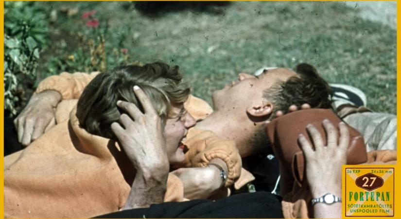 Etikett korlenyomatok – Az „illik vagy nem illik” világa fényképeken