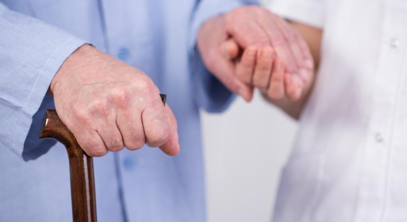 Idősek otthonába került a nagybeteg magyar legenda