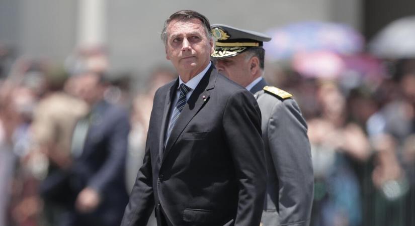 Kattant a bilincs Orbán Viktor szövetségesének csuklóján