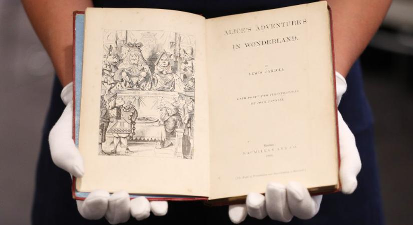Unatkozó kislányoknak készült az Alice Csodaországban