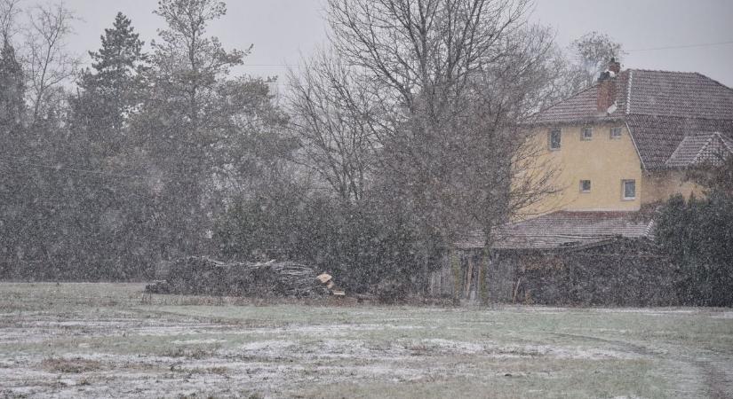 Videón mutatjuk az első a havazás nyomait Csongrád-Csanádban – galériával, videóval