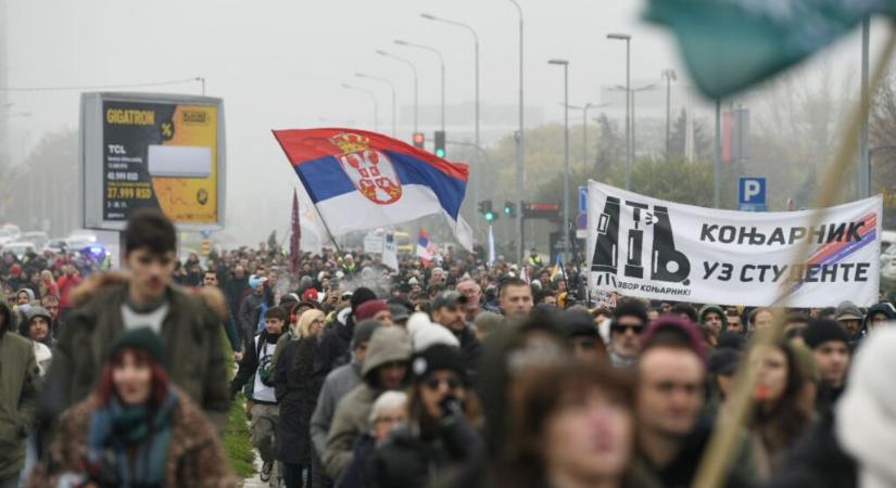 Egy éve támadták meg a rezsim verőemberei a belgrádi Drámaművészeti Kar hallgatóit és tanárait