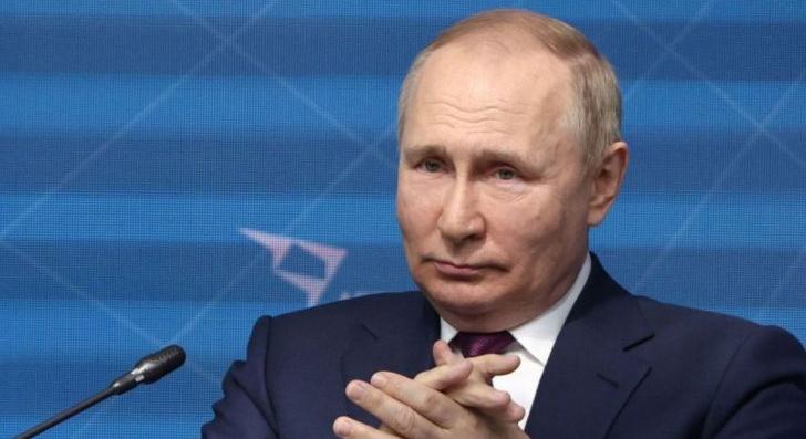 Putyin felemás módon dicséri Trump békecsomagját