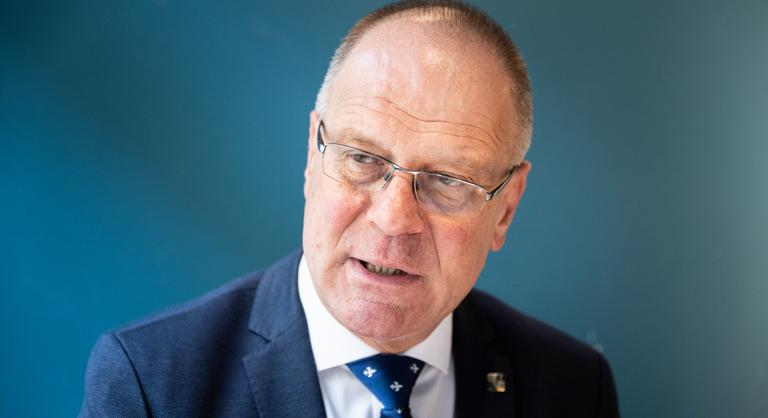 Navracsics Tibor: Reménytelen, hogy a választások előtt lényegi változás történjen