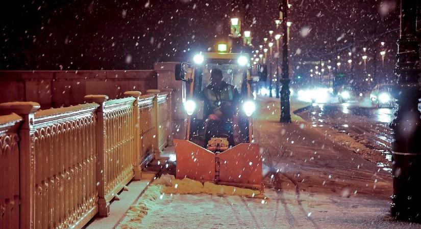 Készültségben Budapest, jön a hó!