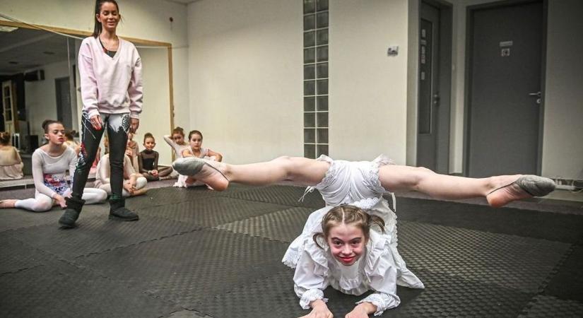 Hihetetlen, mit művel a Csillag Születikben ez a tolna-mözsi kislány!