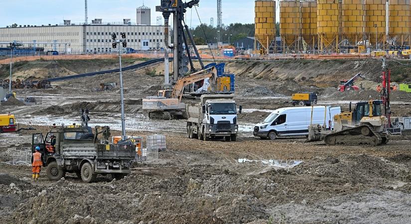 Szijjártó Péter: február első hetében megkezdődik a betonozás Pakson