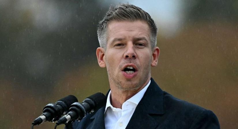 Magyar Péter eltiltotta az összes jelöltet a válaszadástól