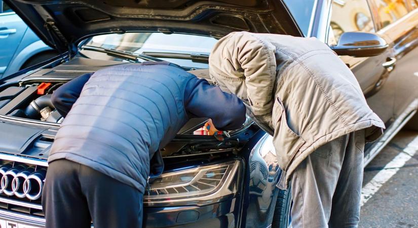 Használt autót vásárolnál? Így kerüld el a leggyakoribb átveréseket