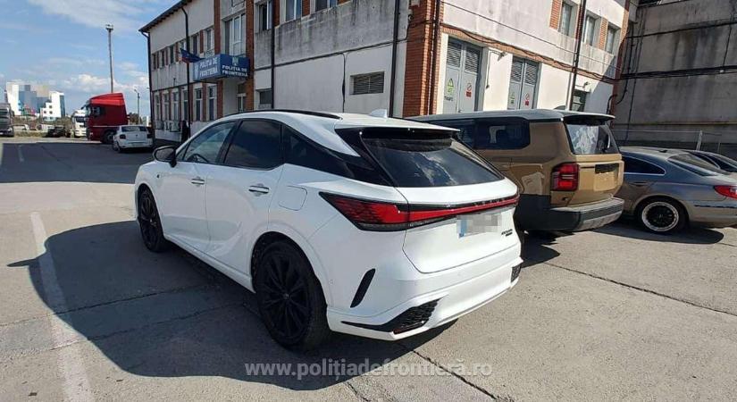 Határrendészeti fogások: számtalan lopott járművet foglaltak le