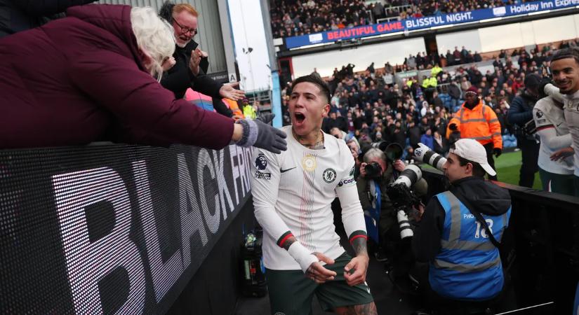 Két góllal nyert a Chelsea a Turf Mooron