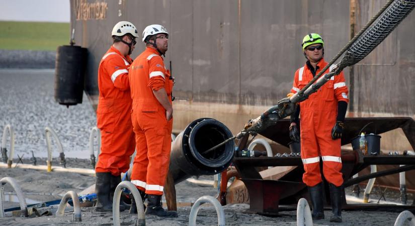 Miért nem épülnek már végre azok a tenger alatti adatkábelek?