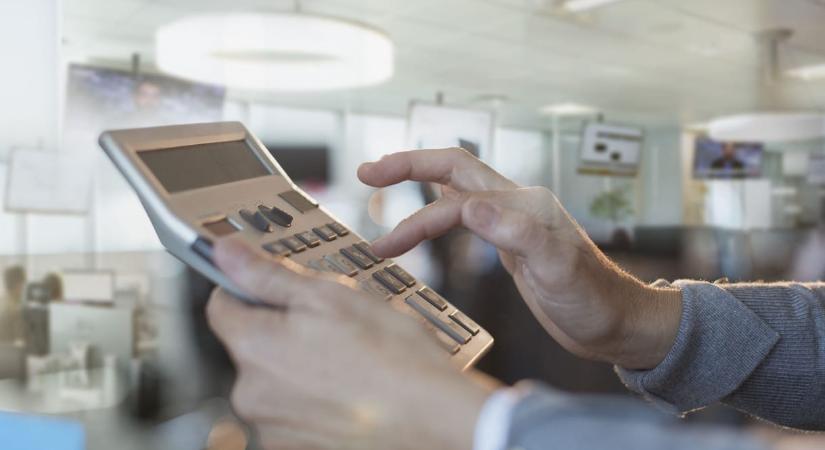 Az emberek többsége pénzt hagy az államnál