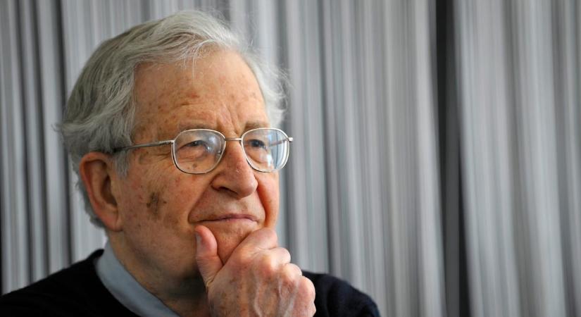 Noam Chomsky és Epstein barátságát bizonyítják a most nyilvánosságra hozott dokumentumok