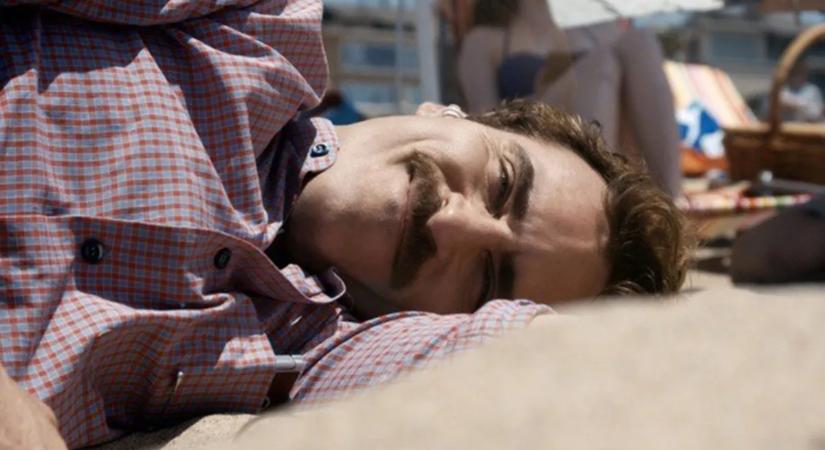 A szülinapos Scarlett Johansson búgó hangja tehet az AI térhódításáról