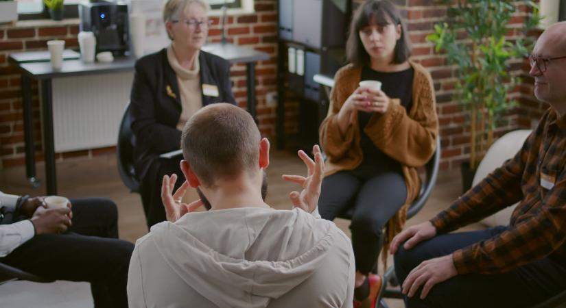 Miután hirtelen elveszítette testvérét, emberfeletti erővel szabadult ki a drog és a börtön poklából