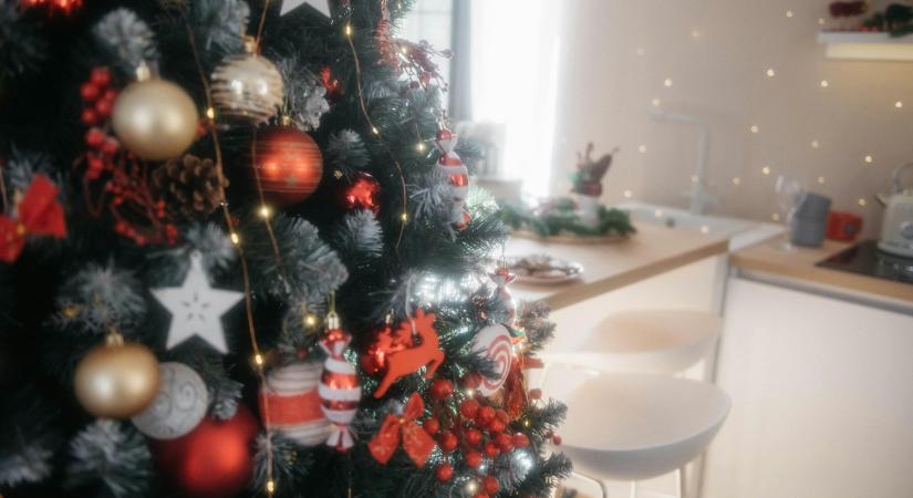 Döbbenetes választ kapott a gyermek, amikor megkérdezte a mesterséges intelligenciát a Mikulásról