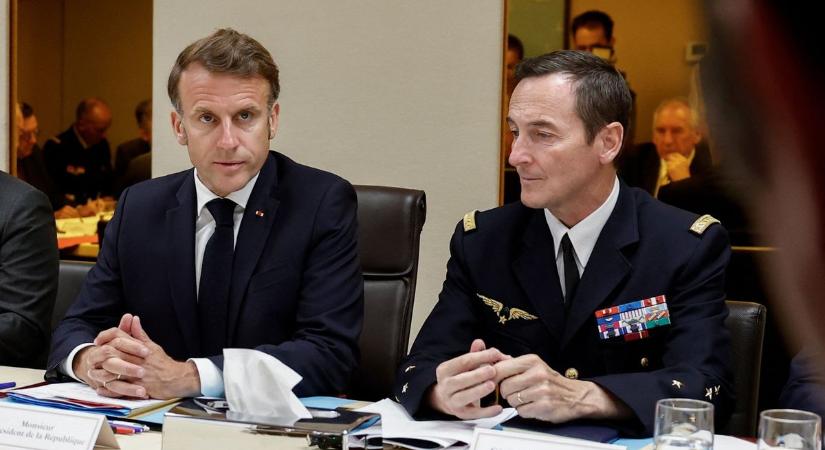 Elképesztő: kiállt a miniszter a francia tábornok mellett, aki halálba küldené a fiatalokat