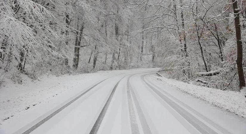 Megbénult az ország a havazás miatt: moccani sem lehet a magyar utakon, annyi a baleset