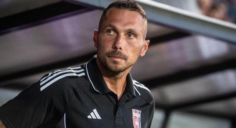 „Van olyan, aki örül annak, hogy már nem vagyok a vezetőedzője, de…” – a Vidi meneszett edzője megtörte a csendet