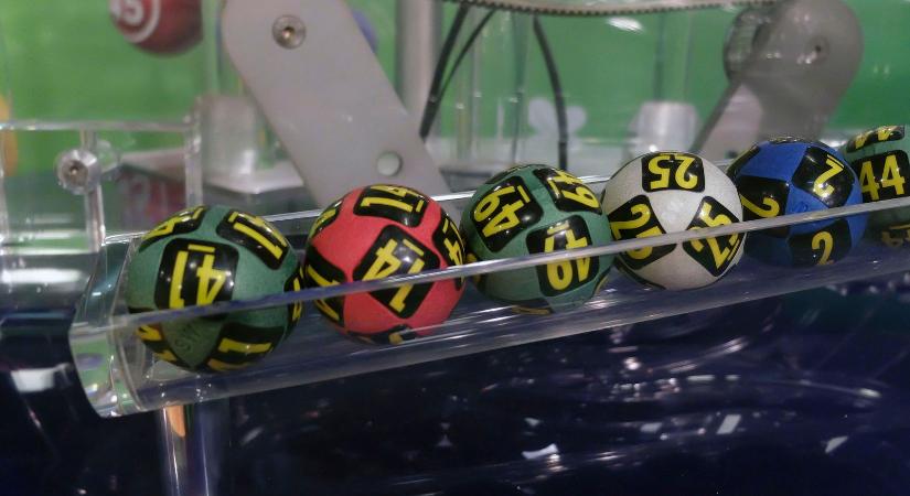 Ötöslottó: nem akárki volt a sztárvendég, ráadásul felháborítóan óriási összeg kereste a gazdáját