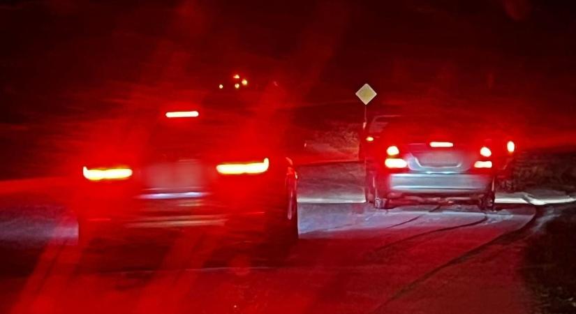 Vasban is szakad a hó: baleset történt Tokorcsnál, fennakadások vannak Sárvár és Sitke között