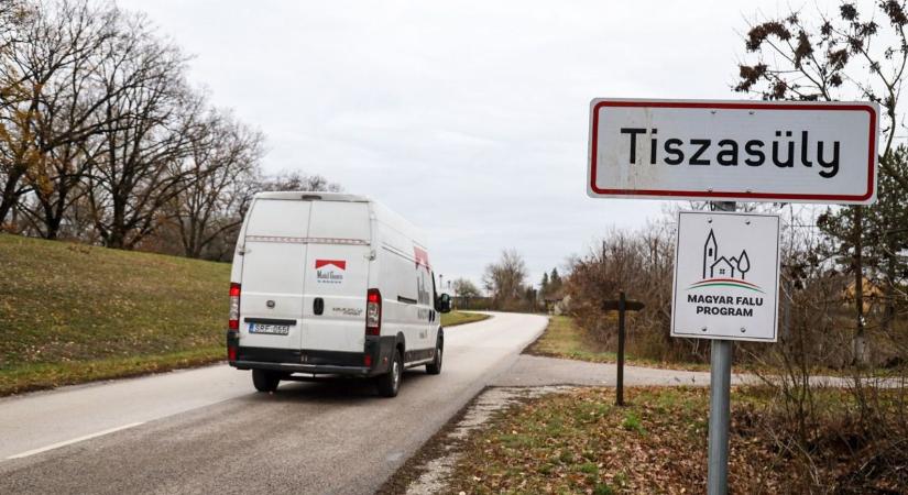 Ilyet is ritkán látni: a jó ár mellé ezt kapják a vevők a Jászkunság legolcsóbb utcájában